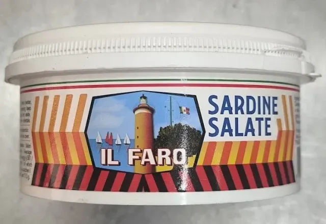 Sicilia che Gusto sardine salate pescate nel Mediterraneo