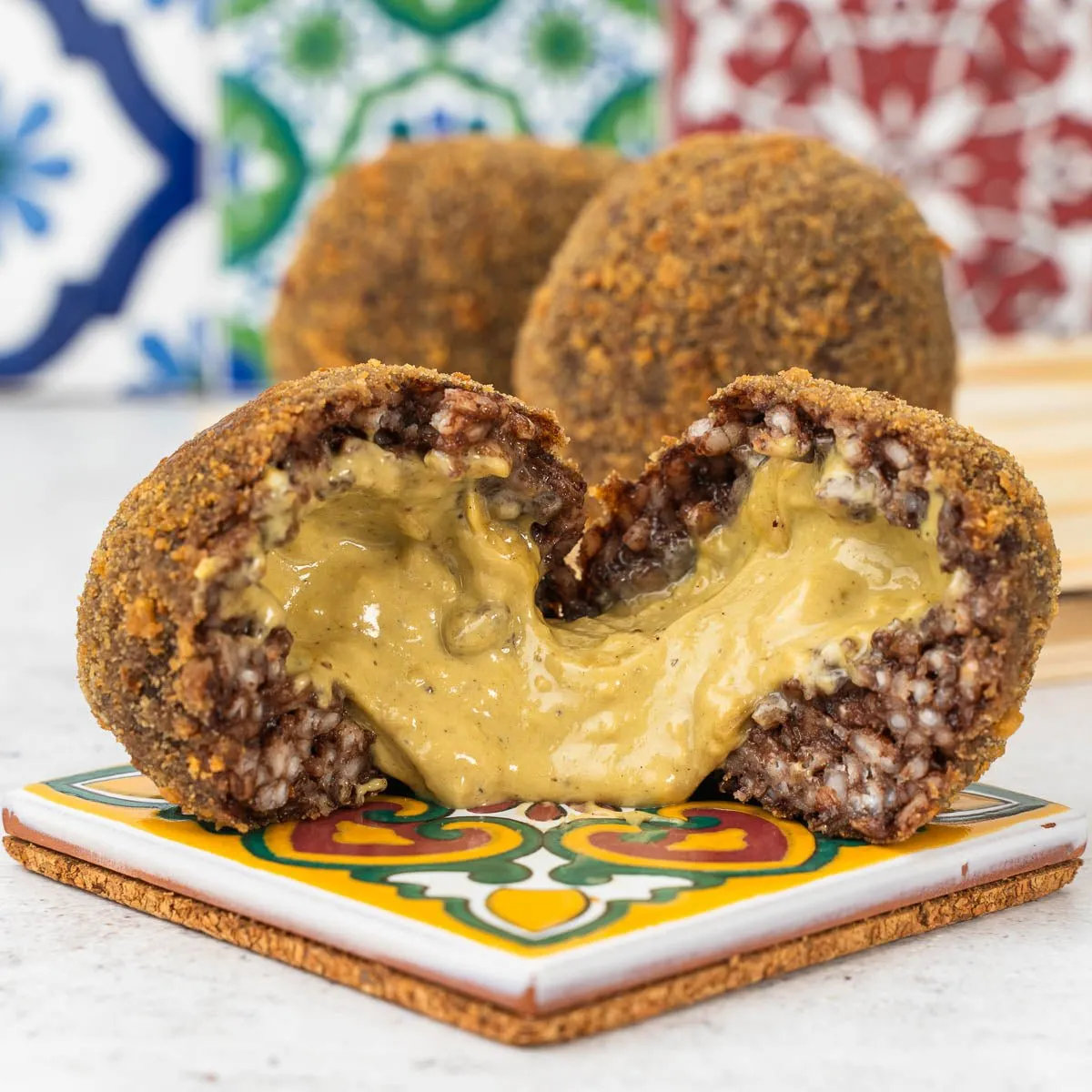 SicilyAddict Arancini dolci al cioccolato e pistacchio fritti