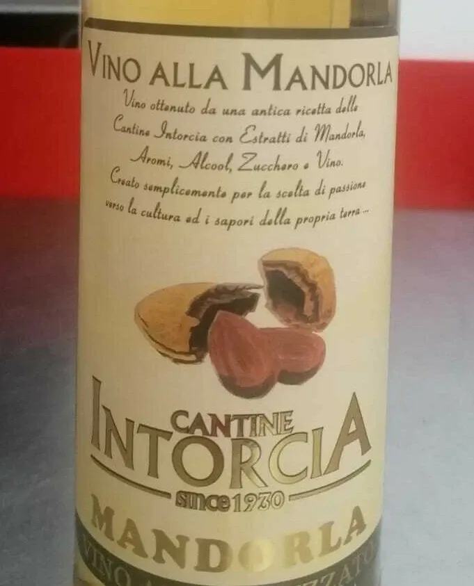 Sicilia che Gusto Vino alla Mandorla Bianco Intorcia vino 1 litro 16% vol
